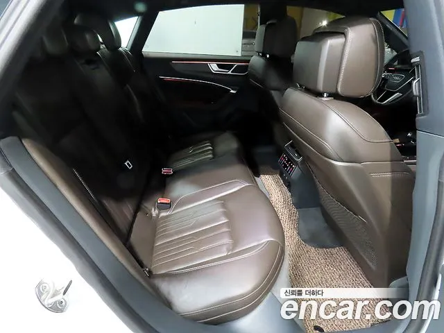 Audi A7 2020 thumb 10