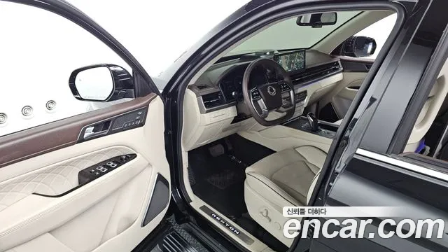 KG_Mobility_Ssangyong Rexton 2024 thumb 3