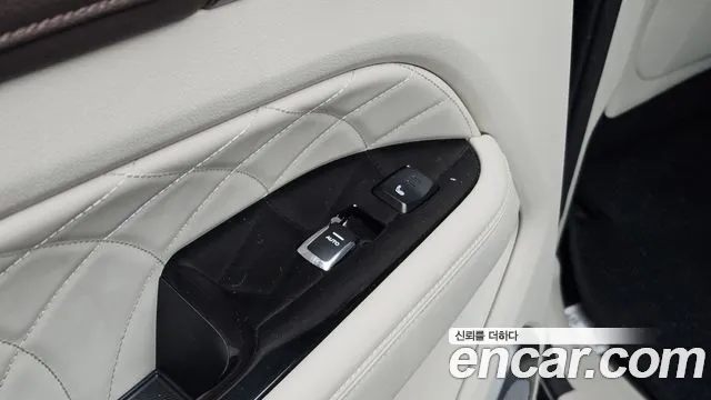 KG_Mobility_Ssangyong Rexton 2024 thumb 8