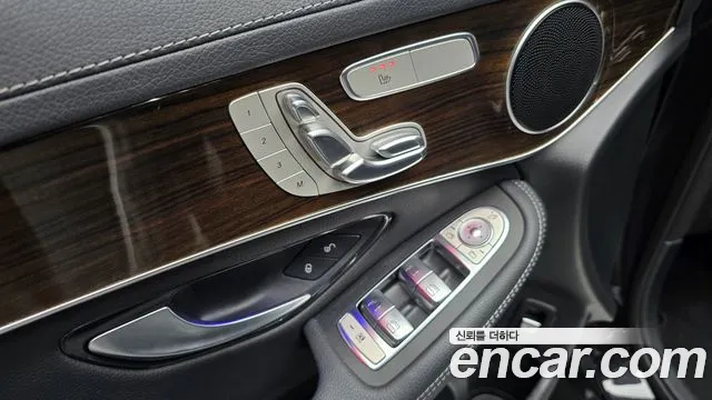 Mercedes-Benz GLC 2020 thumb 12