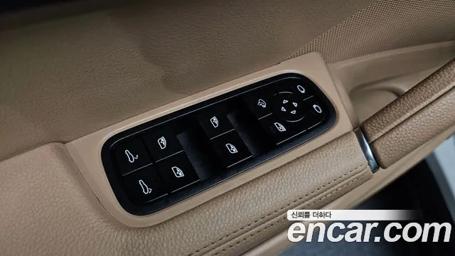 Porsche Cayenne 2019 thumb 11