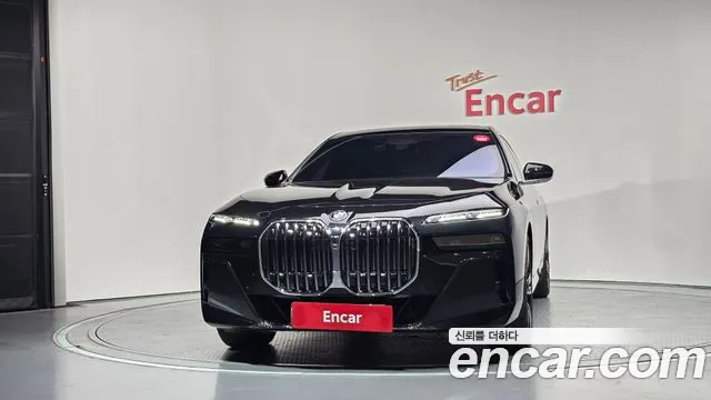 BMW 7 серии 2026 thumb 10