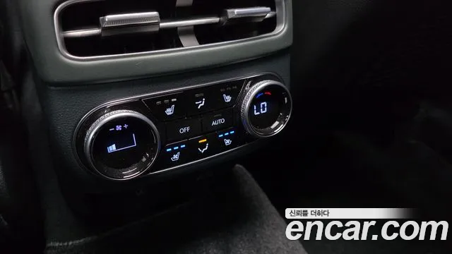 Genesis GV70 2022 thumb 4