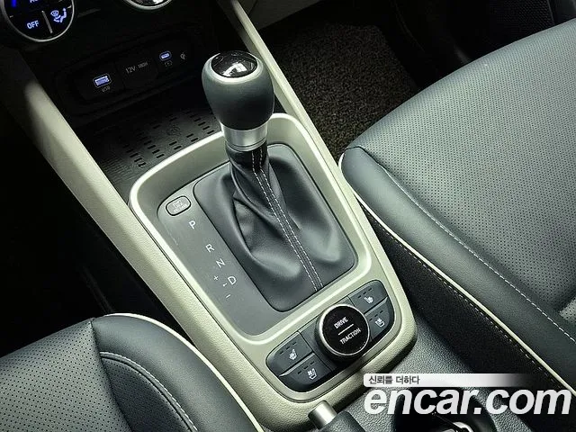 Hyundai Venue 2023 thumb 3