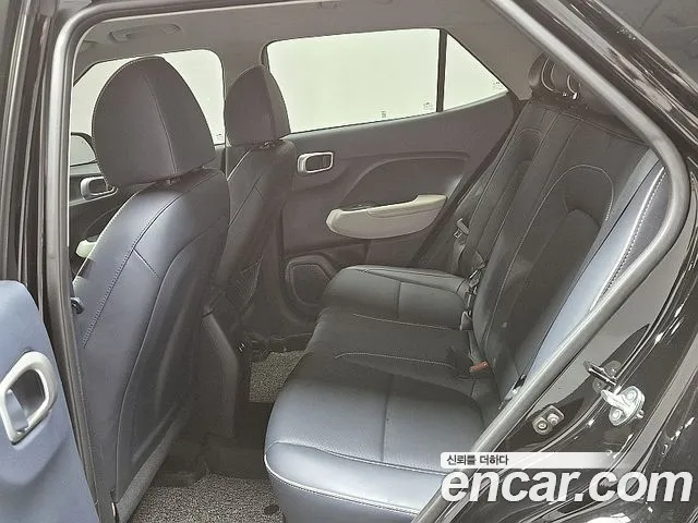 Hyundai Venue 2023 thumb 7