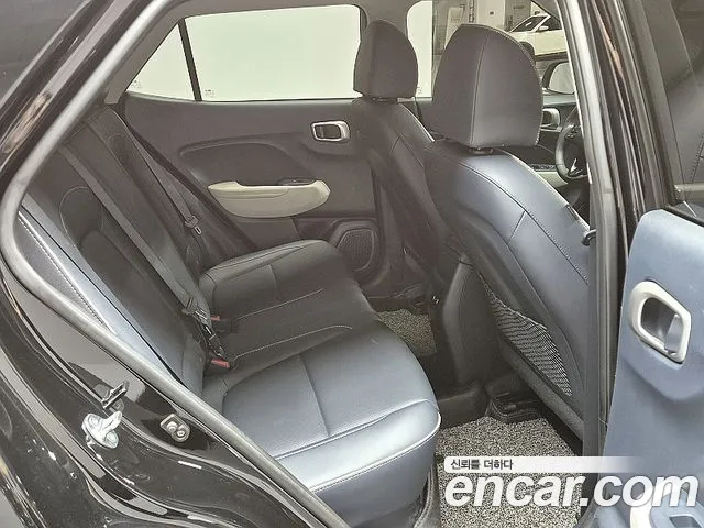 Hyundai Venue 2023 thumb 6