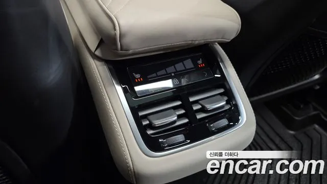 Volvo XC90 2025 thumb 8