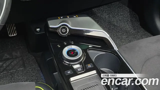 Kia EV6 2023 thumb 11