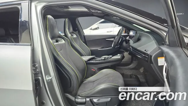 Kia EV6 2023 thumb 6