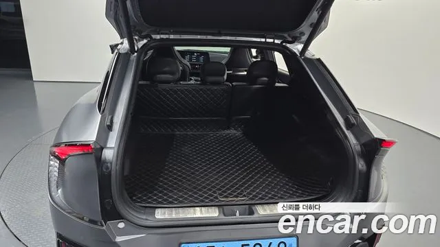 Kia EV6 2023 thumb 8