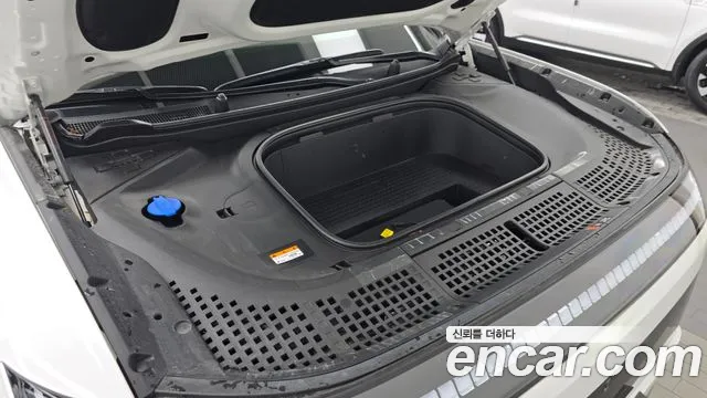 Hyundai IONIQ 9 2025 thumb 2