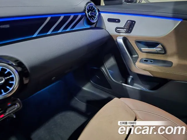 Mercedes-Benz CLA 2025 thumb 11