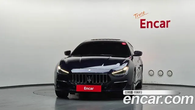 Maserati Ghibli 2019 thumb 4