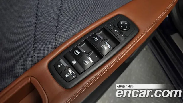 Maserati Ghibli 2019 thumb 6