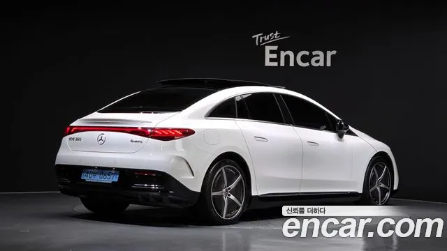 Mercedes-Benz EQE 2023 thumb 2