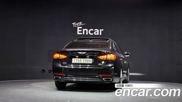 Genesis G80 2019 thumb 11