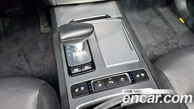 Genesis G80 2019 thumb 5