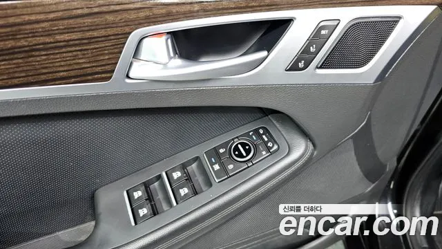 Genesis G80 2019 thumb 12