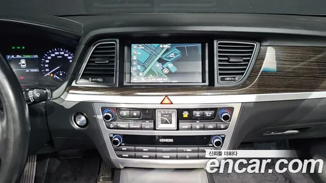 Genesis G80 2019 thumb 3