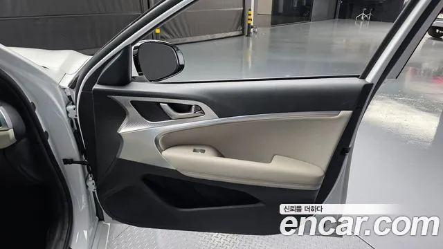 Genesis G70 2023 thumb 8