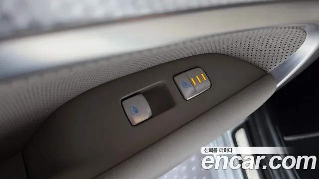 Genesis G70 2023 thumb 10