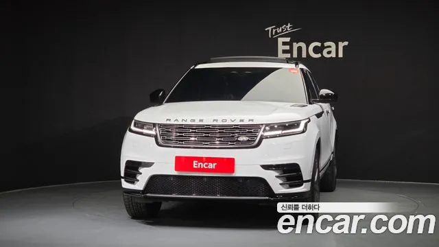 Land Rover Range Rover Velar 2026 thumb 3