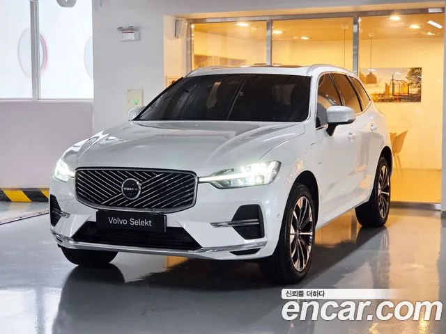 Volvo XC60 2025 thumb 11