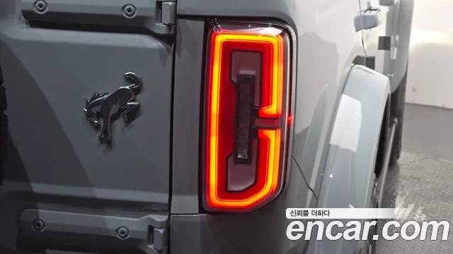 Ford Bronco 2022 thumb 3