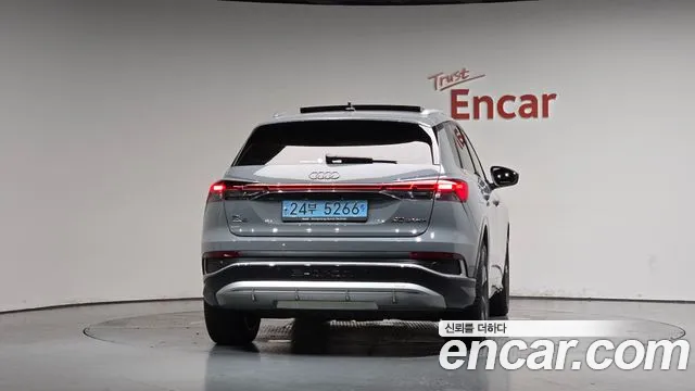 Audi Q4 e-tron 2022 thumb 9