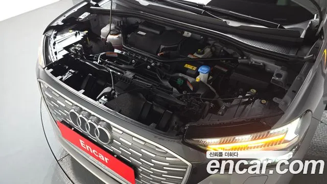 Audi Q4 e-tron 2022 thumb 10