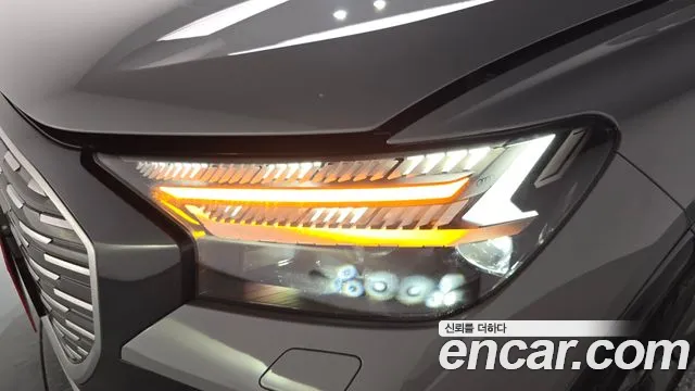 Audi Q4 e-tron 2022 thumb 12