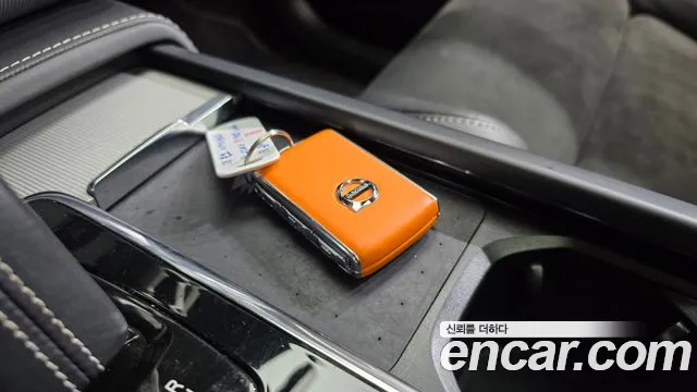 Volvo XC90 2020 thumb 2