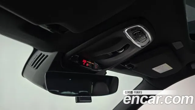 Volvo XC90 2020 thumb 11