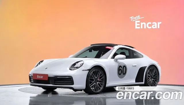 Porsche 911 2021 thumb 7