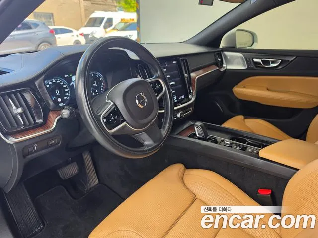 Volvo V60 2021 thumb 9