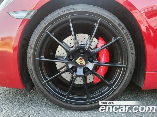 Porsche Cayman 2023 thumb 3