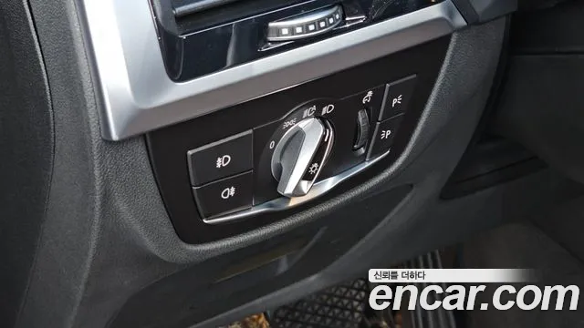 BMW X4 2020 thumb 7