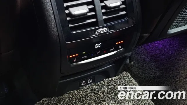 BMW X4 2020 thumb 10