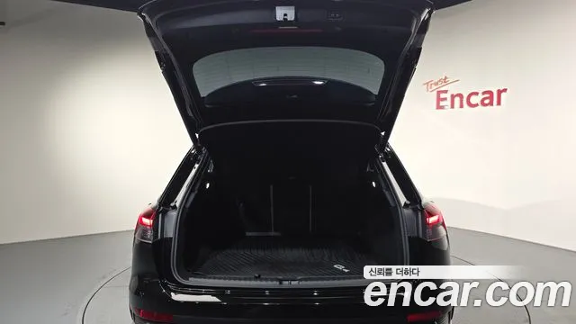 Audi Q4 e-tron 2022 thumb 5