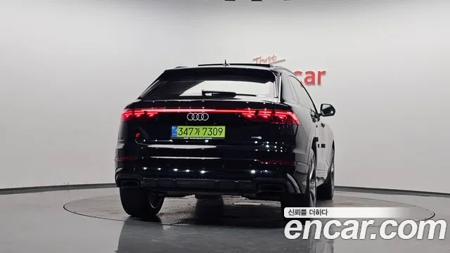 Audi Q8 2025 thumb 9