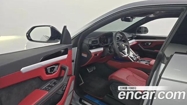 Lamborghini Urus 2024 thumb 6