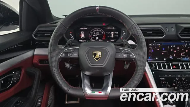 Lamborghini Urus 2024 thumb 4