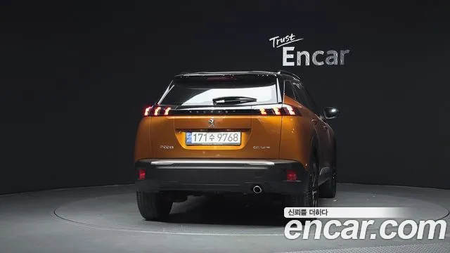 Peugeot 2008 2021 thumb 9