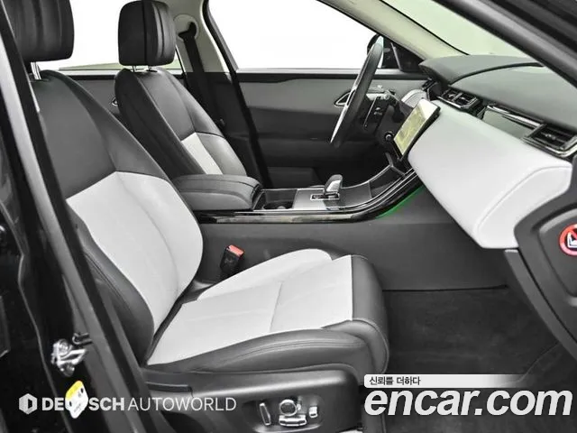 Land Rover Range Rover Velar 2025 thumb 11