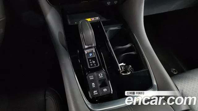 Toyota Alphard 2024 thumb 8