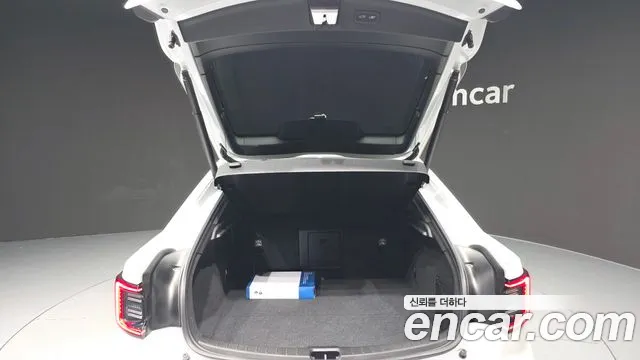 Polestar 2 2023 thumb 2