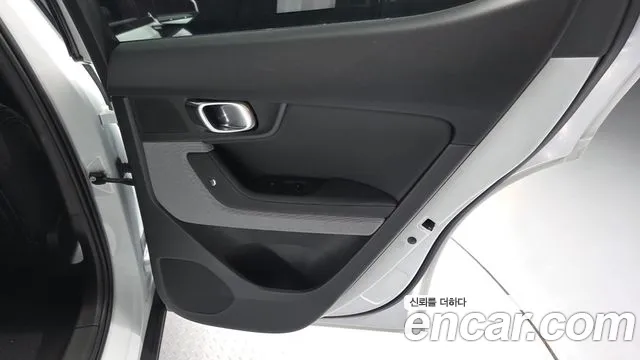 Polestar 2 2023 thumb 5