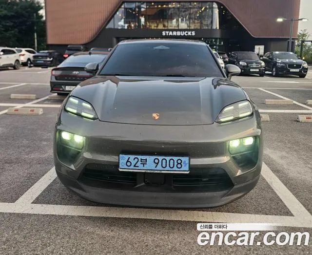 Porsche Macan 2025 thumb 3