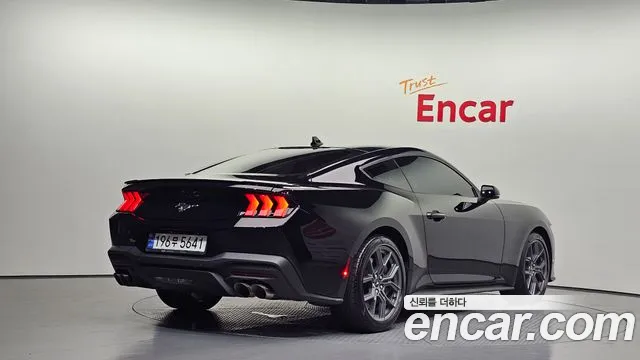 Ford Mustang Mach-E 2024 thumb 9