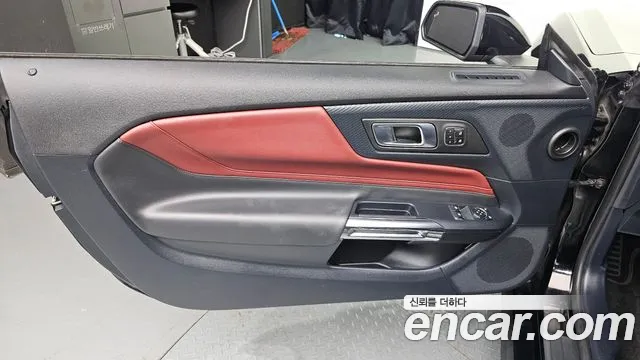 Ford Mustang Mach-E 2024 thumb 5